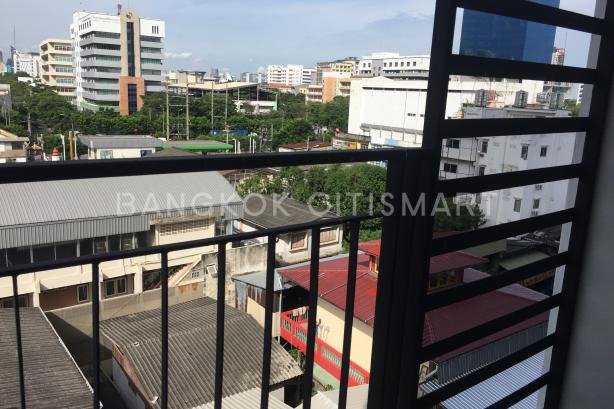 Bangkok Horizon Sathorn (Bangkok Horizon Lazi) 